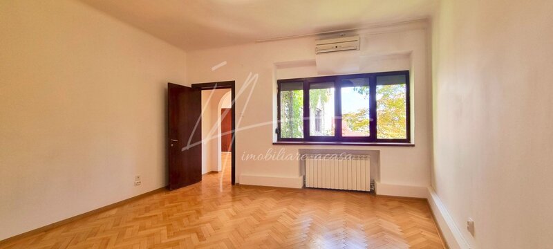 Piata Lahovari, Romana, Parcul Gradina Icoanei, apartament ultracentral.